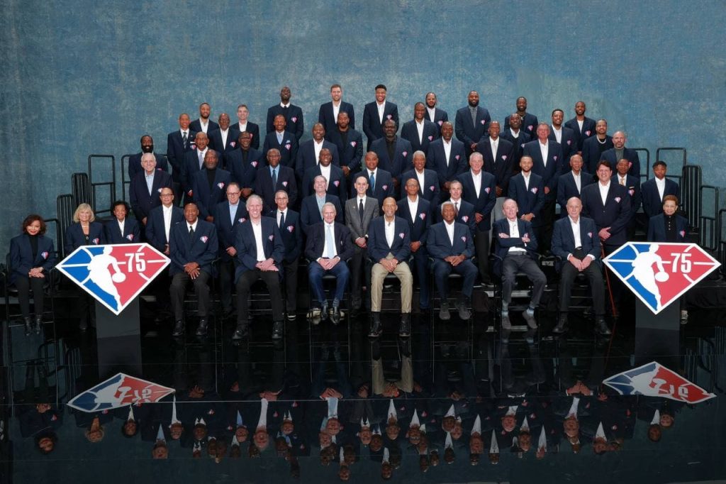 45 بازیکن تیم منتخب 75 سالگی NBA در آل استار 2022 حضور پیدا کردند