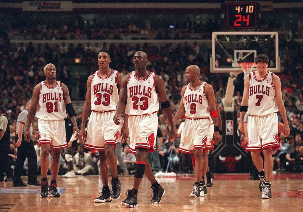 رکوردهای پلی آف NBA 2 شیکاگو بولز 6 بار به فینال رسیده و هر 6 فینال را پیروز شده که از رکوردهای پلی آف NBA به شمار می رود