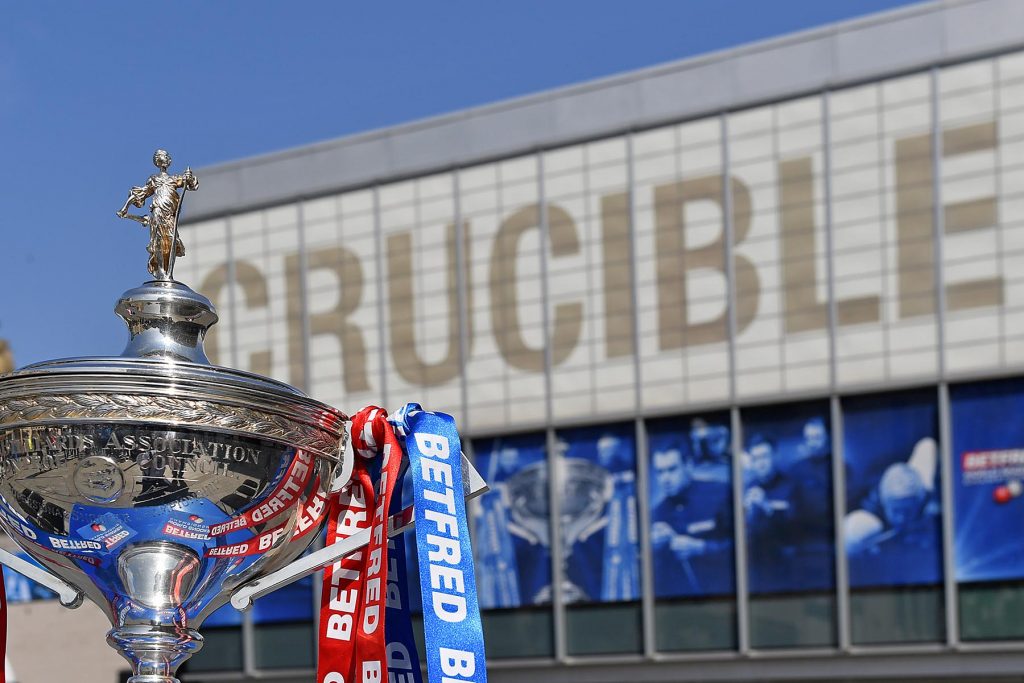 از سال 1977 تا به امروز سالن کروسیبل (Crucible) شهر شفیلد انگلیس، میزبان مسابقات اسنوکر قهرمانی جهان است