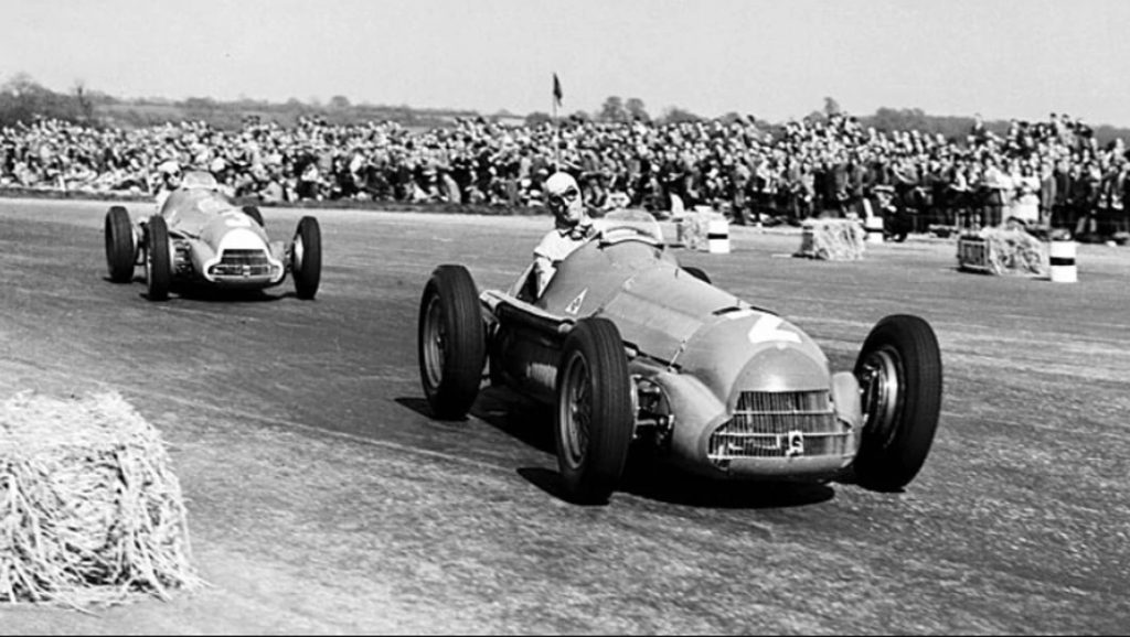در سال 1950، اولین مسابقه فرمول یک به طور رسمی در سیلوراستون انگلیس برگزار شد