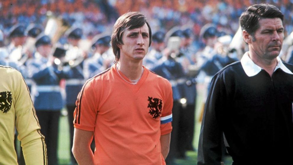 لباس اول هلند در جام جهانی 1974