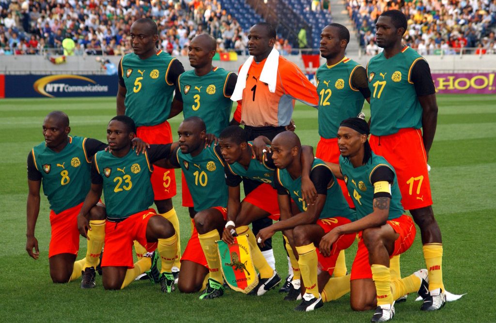 لباس اول کامرون در جام جهانی 2002، یکی از خاص ترین و بهترین لباس های تاریخ جام جهانی فوتبال