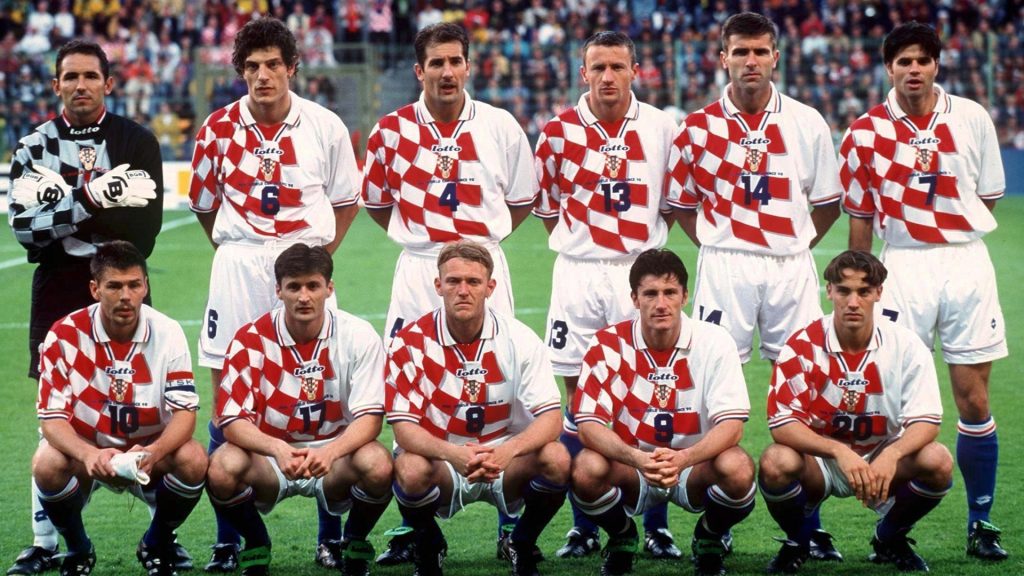 لباس اول کرواسی در جام جهانی 1998