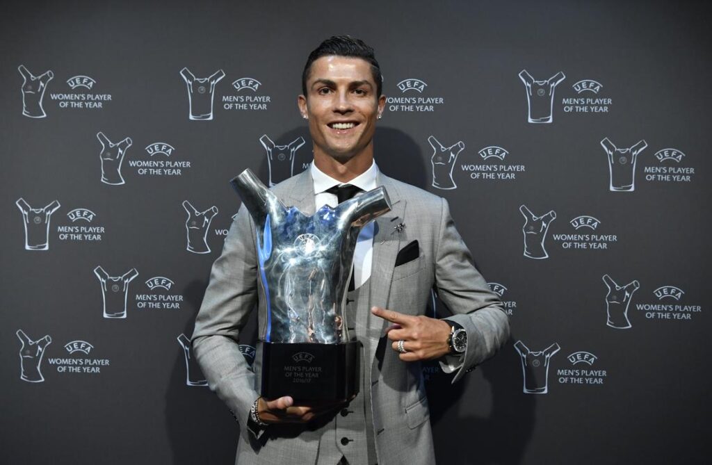 کریستیانو رونالدو با سه عنوان، رکورددار جایزه بهترین بازیکن فوتبال سال اروپا است