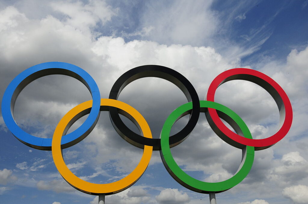 در سال 1896 اولین دوره مسابقات المپیک تابستانی برگزار شد و در سال 1924 نیز المپیک زمستانی شروع به کار کرد
